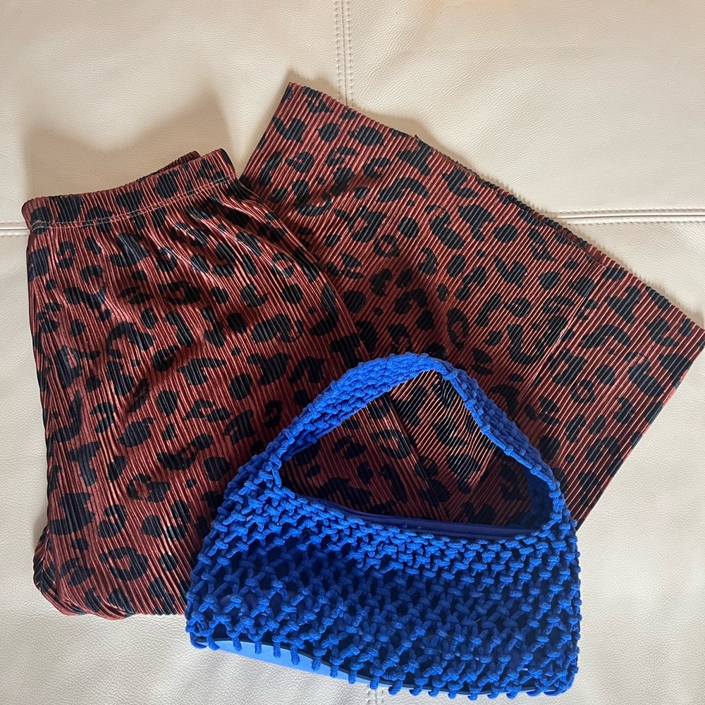 Forever 21 Orange and Black Leopard Print Capris + Mango Blue Chunky Knit Bag